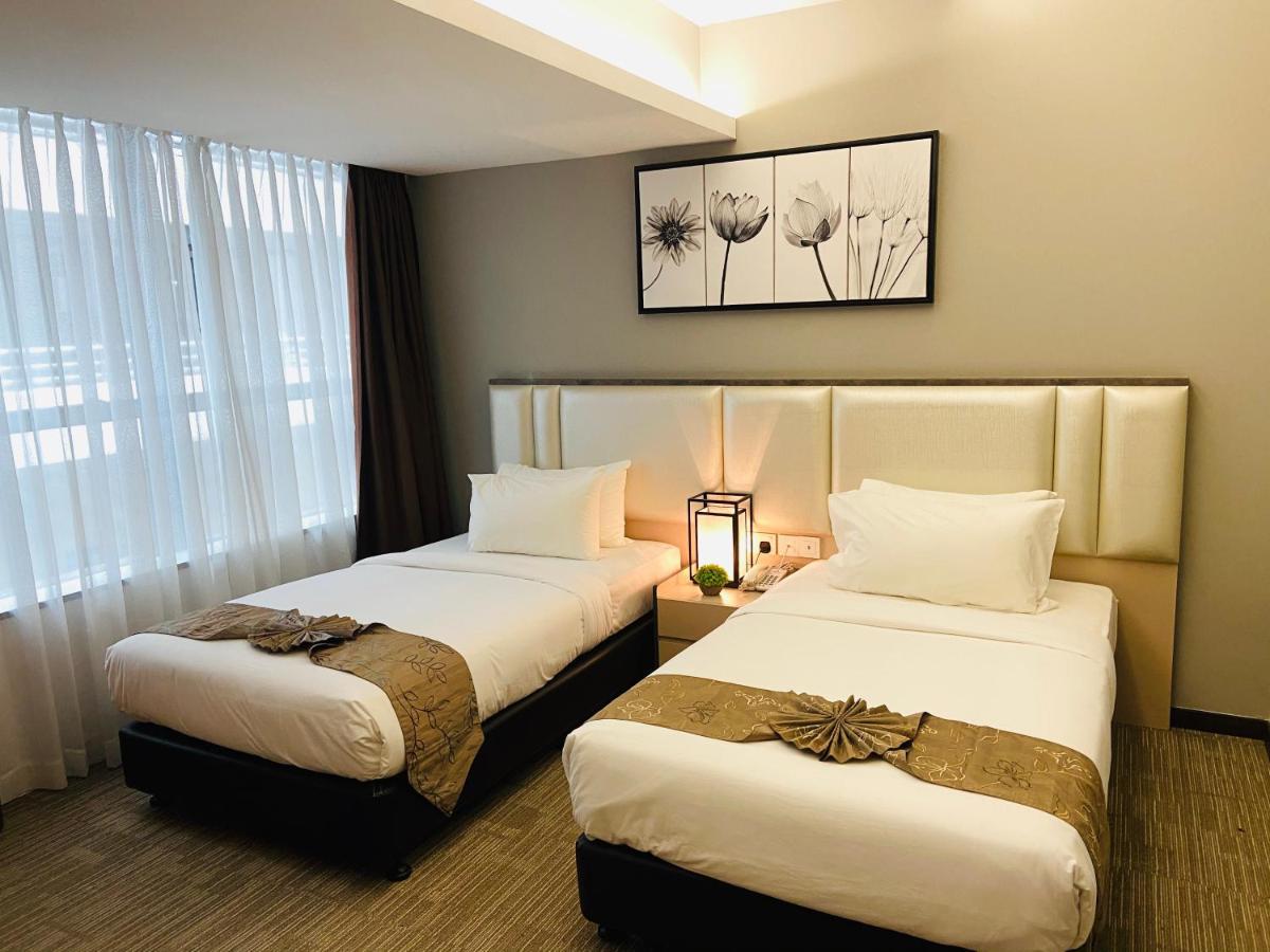 Glex Hotel Signature Johor Bahru Exterior foto